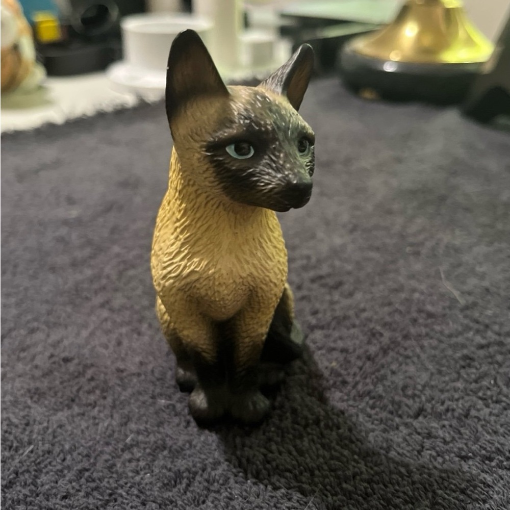 Vintage 1986 Harvey Knox Siamese Cat